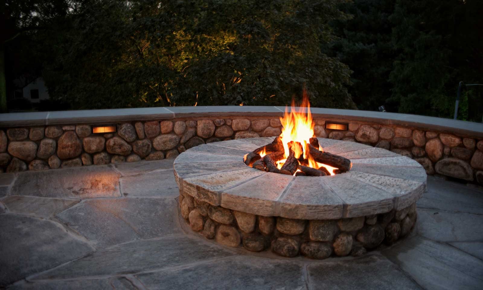 CT Outdoor Fireplaces